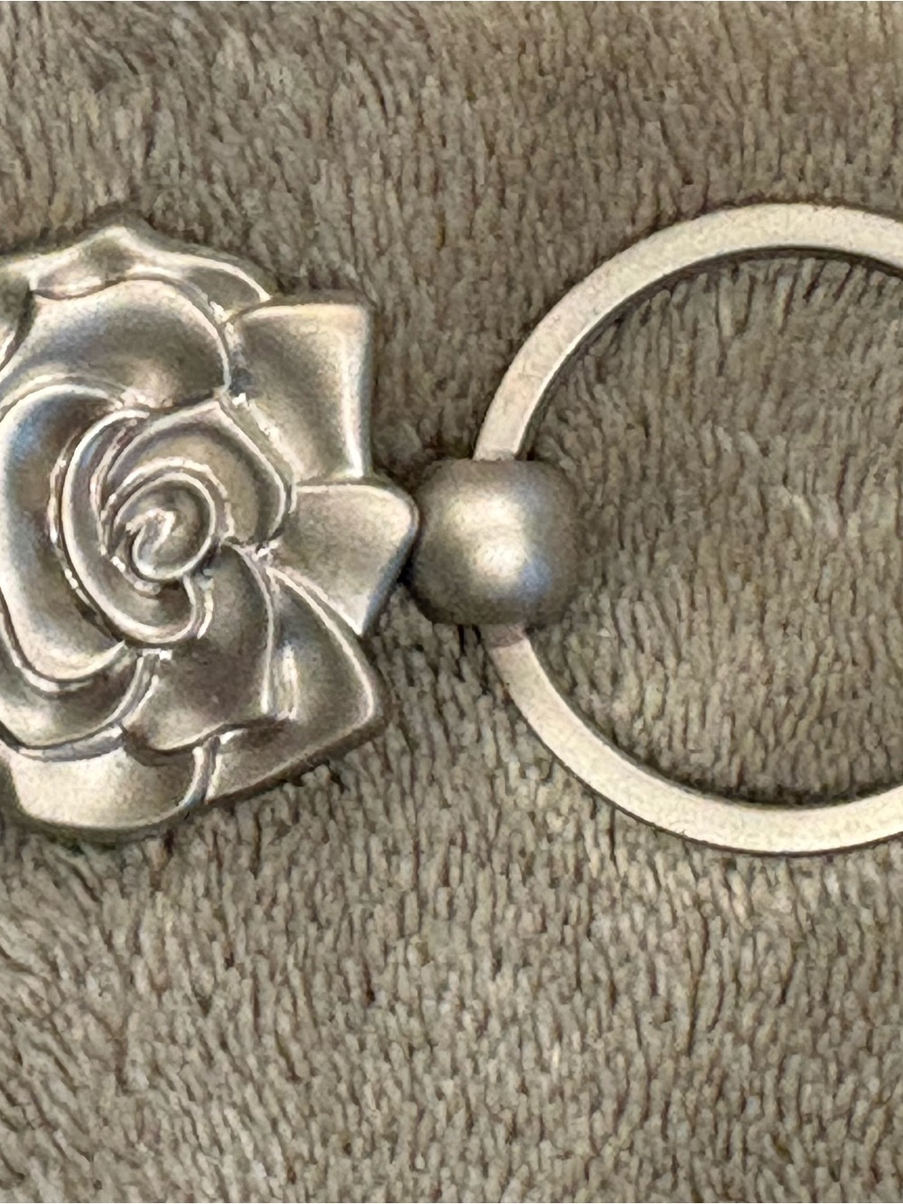 Mary Kay Silver Rose Brooch Key Ring